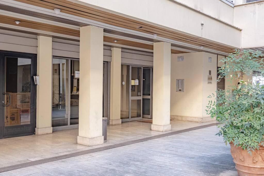 Modern Apartment At San Giovanni โรม ภายนอก รูปภาพ